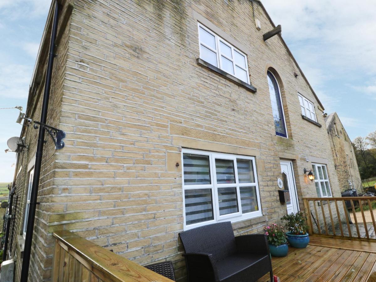 The Coach House Villa Bradford  Exterior photo