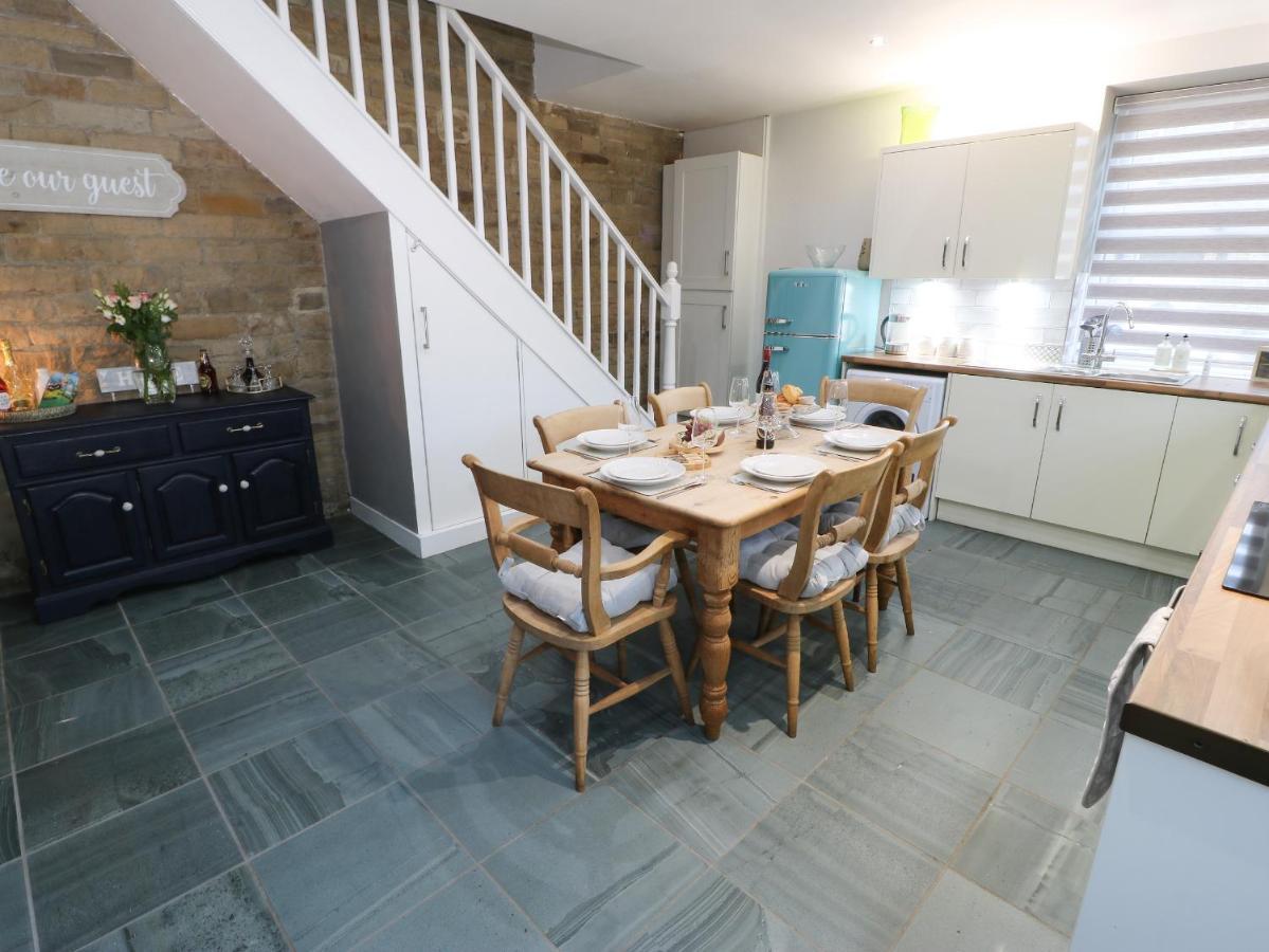 The Coach House Villa Bradford  Exterior photo