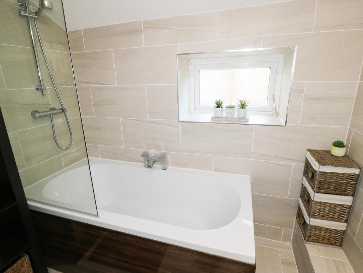 The Coach House Villa Bradford  Exterior photo